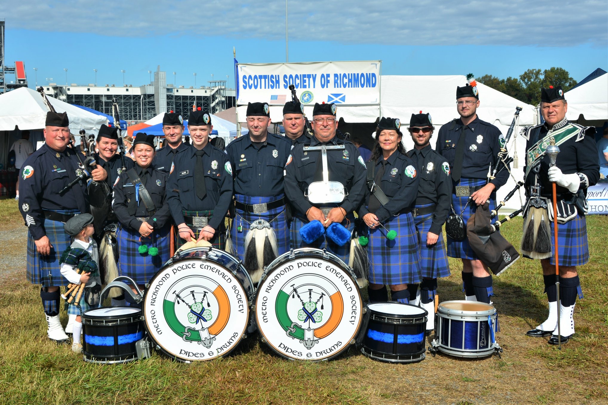 Scrolling Band Photos